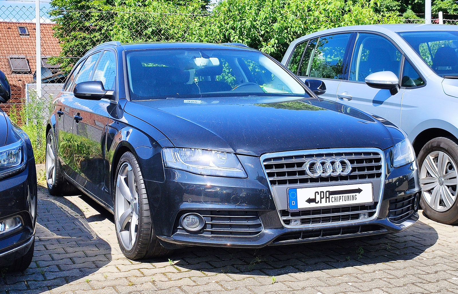 Audi A4 B8.5 2.0 TDI 143 S line À MARCHAND - Voitures