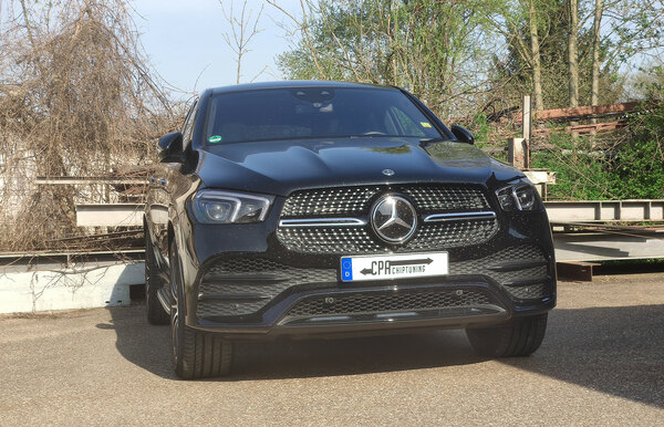 The luxury class from Stuttgart in the test at CPA read more